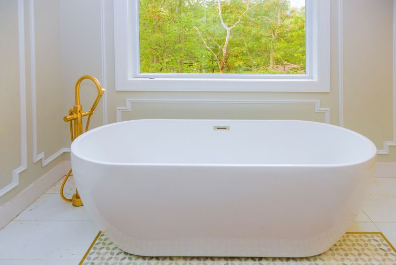 Luxurious Freestanding Tub